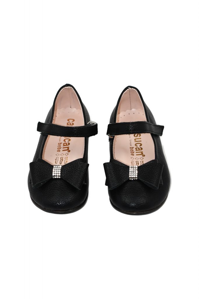 Girls Black Shoes With Bow image 0